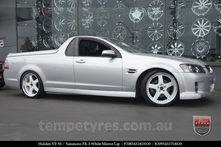 20x8.5 20x9.5 Simmons FR-1 White on HOLDEN COMMODORE VE