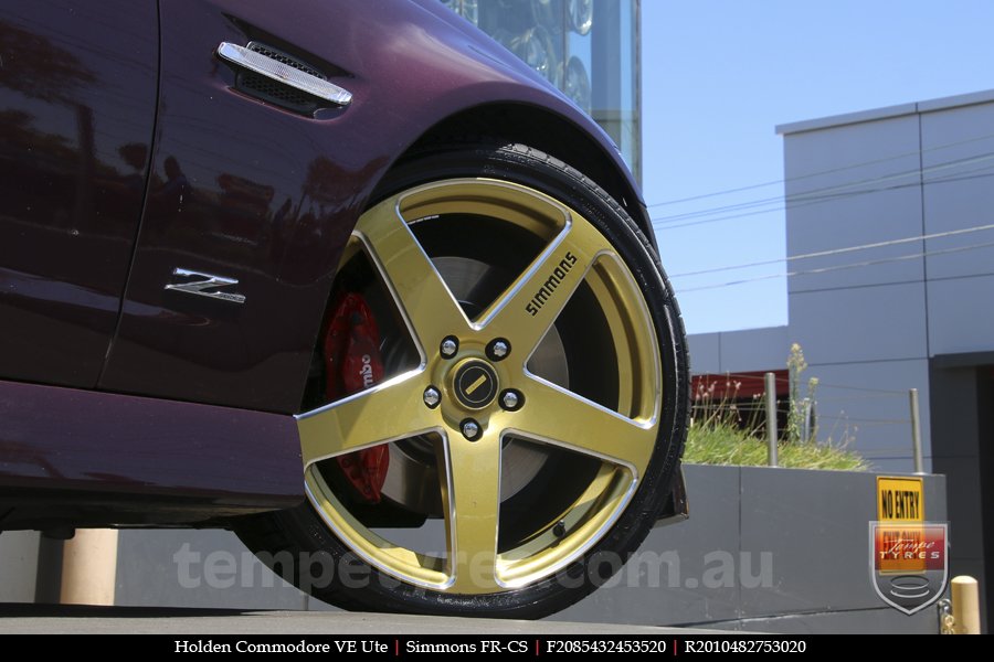 20x8.5 20x10 Simmons FR-CS Gold on HOLDEN COMMODORE VE