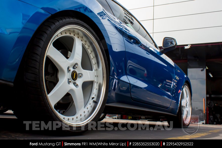 22x8.5 22x9.5 Simmons FR-1 White on Ford Mustang