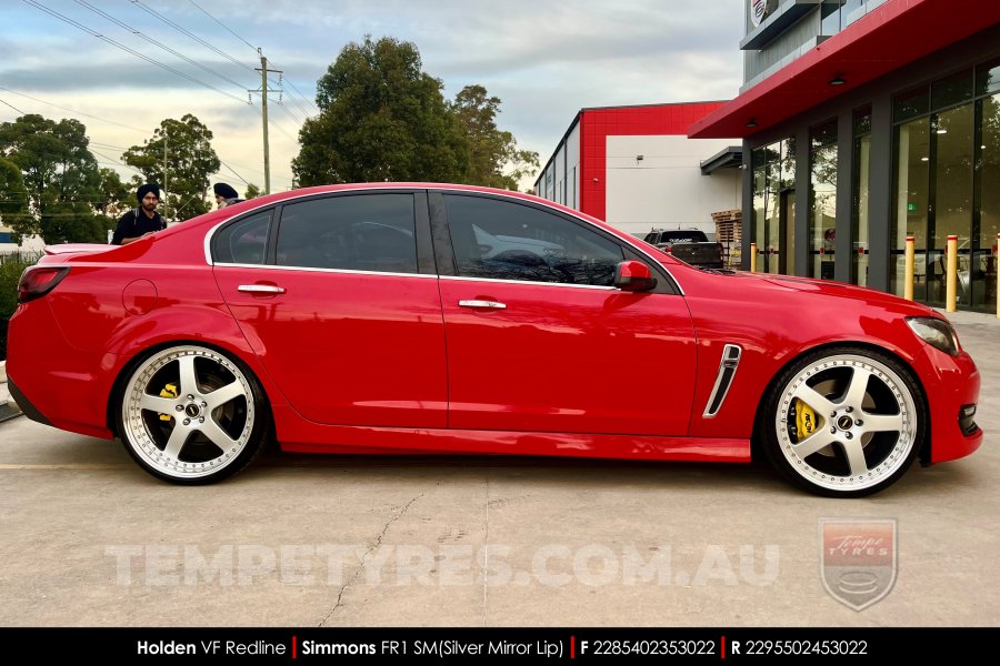 22x8.5 22x9.5 Simmons FR-1 Silver on Holden Commodore VF