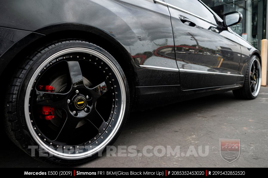 20x8.5 20x9.5 Simmons FR-1 Gloss Black on Mercedes E-Class