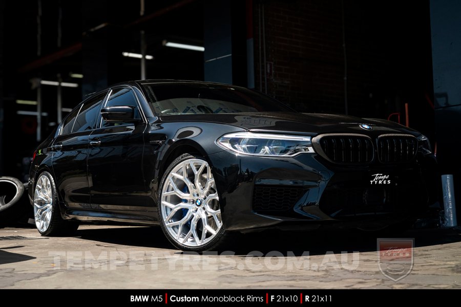 Custom Simmons Wheels on BMW M5