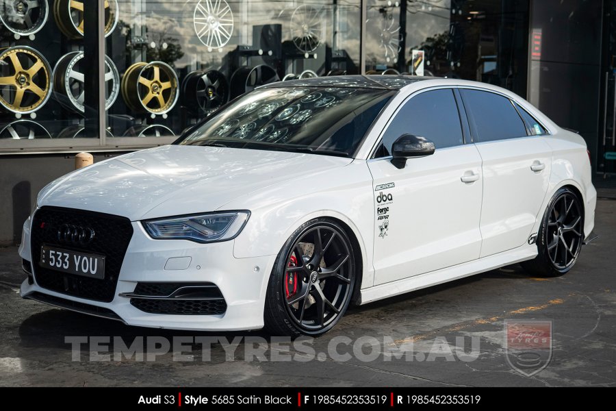 19x8.5 Style 5685 Satin Black on Audi S3