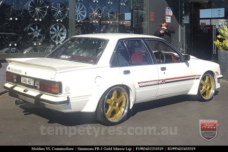 19x8.5 19x9.5 Simmons FR-1 Gold on HOLDEN COMMODORE