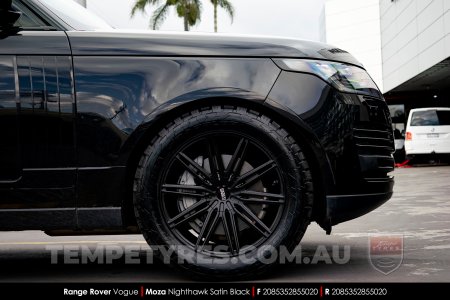 20x8.5 MOZA 913 Nighthawk Satin Black on Range Rover Vogue