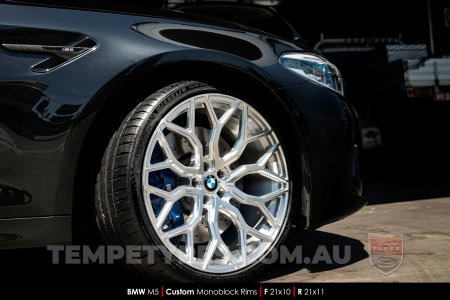 Custom Simmons Wheels on BMW M5