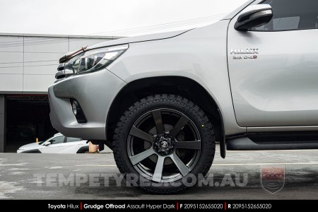 20x9.5 Grudge Offroad ASSAULT Hyper Dark on Toyota Hilux