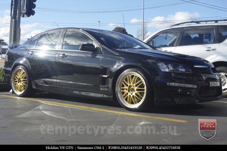 20x8.5 20x9.5 Simmons OM-1 Gold on HOLDEN COMMODORE VE
