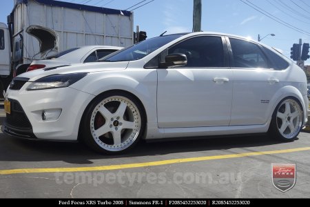 20x8.5 20x9.5 Simmons FR-1 White on FORD FOCUS